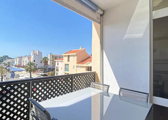 Penthouse Duplex Marina Plaza T1 Hsr Marina Апартаменты